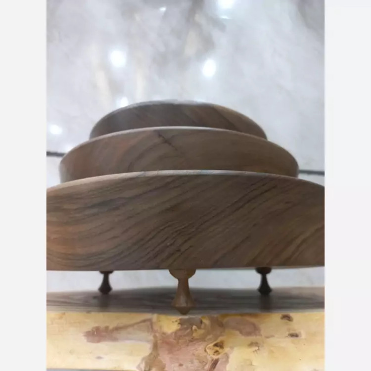 ظرف چوبی پایه دار